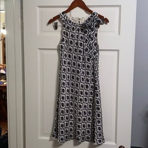 Sara Campbell gorgeous black & white dress